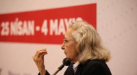 İnci Aral Kepez Kitap Fuarı’nda okurlarıyla buluştu