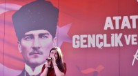 Kepez Belediyesi, “Sahne Senin” etkinliğiyle gençlere fırsat verdi