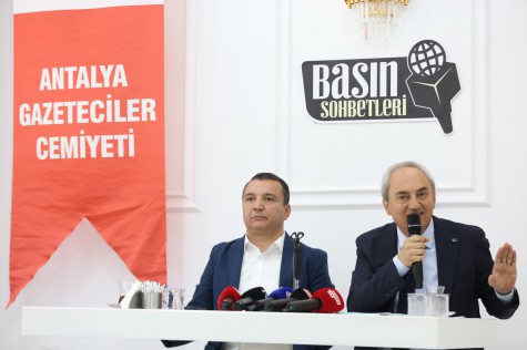 Kocagöz, “Borç öderken Kepez’in geleceğini planladık”