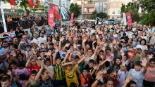 Mahallelerde eğlence “Sahne Kepez” ile başladı  