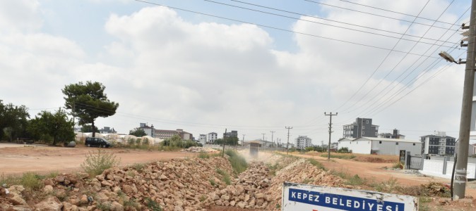 Kepez’in Demirel Mahallesi’nde dere ıslah çalışması