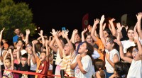 ‘Sahne Kepez’  Zeytinlik Mahallesi’ni şenlendirdi