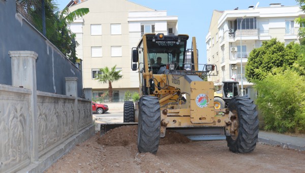 TOKİ Gazi konutlarında asfalt hazırlığı başladı 