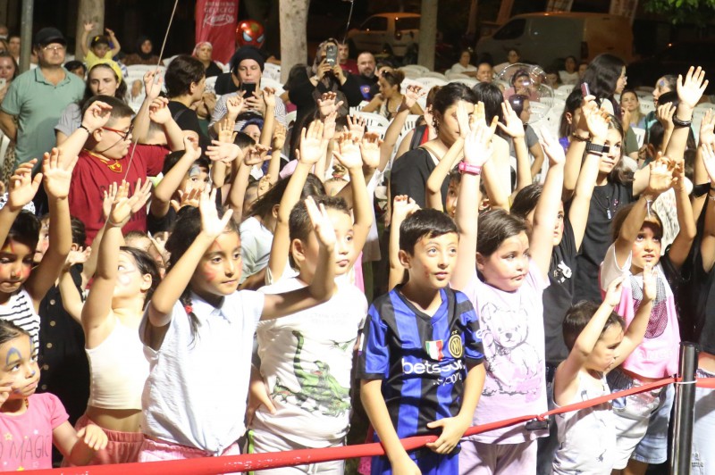 Ulus Mahallesi’nde Renkli ‘Sahne Kepez’ Akşamı