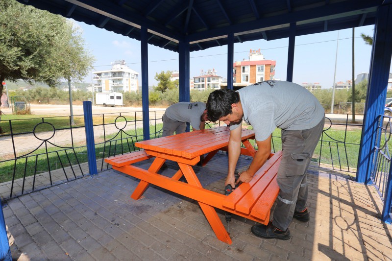 Kepez’de Rengarenk Park Yenilemesi Tamamlandı!