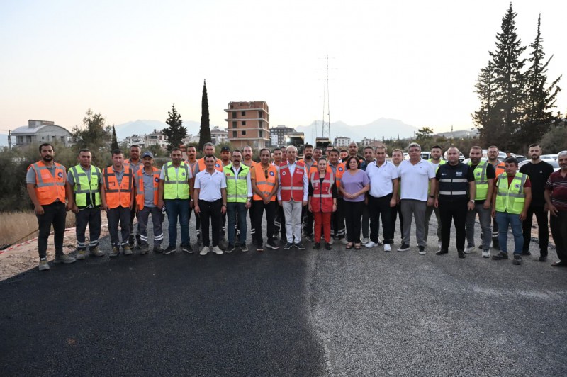 Antalya’da Zeytin Dalı Caddesi’ne Asfalt Yeniliği