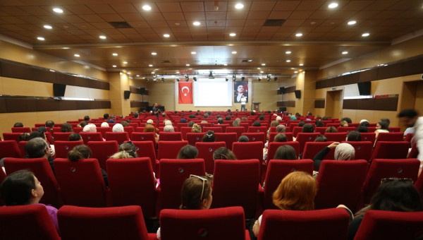 Kepez’den kreş personeline yeni eğitim öğretim dönemi öncesi “İş Güvenliği Semineri” 