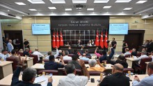 Kepez Meclisi’nden vefa örneği: Gazetecilerin isimleri parklarda yaşayacak
