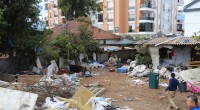 Kepez’de çöp ev operasyonu