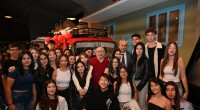 Çiçek Abbas, yıllar sonra Kepez’de minibüsüyle buluştu