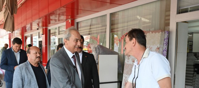 Başkan Kocagöz, Varsak esnafını ziyaret etti