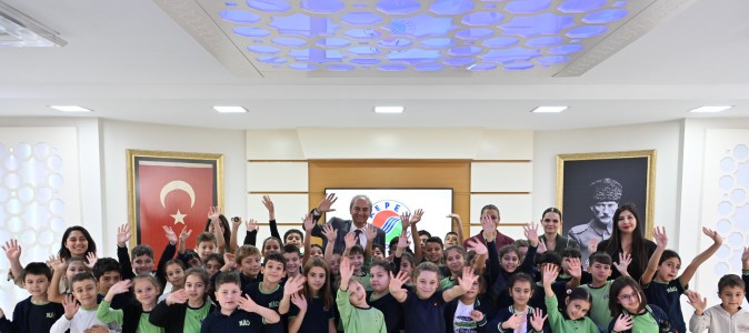 Başkan Kocagöz’e öğrencilerden ziyaret