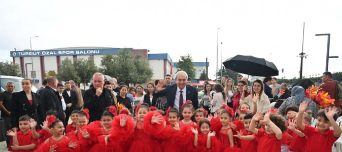 Kepez’de Cumhuriyet’in 102. Yılı kutlamaları başladı