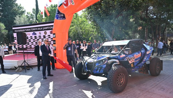 Burhan Turan 2025 Türkiye Baja Şampiyonası Kepez’de başladı: Startı Başkan Kocagöz verdi 