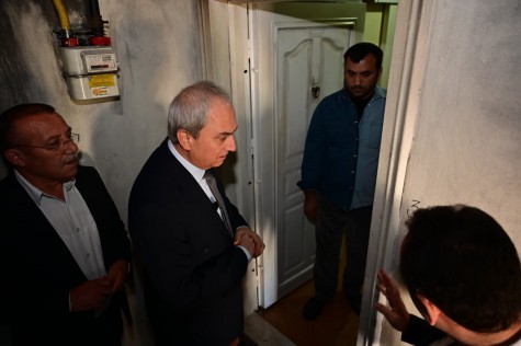Başkan Kocagöz, evi yanan vatandaşı ziyaret etti