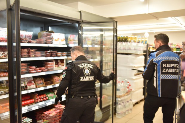 Kepez’de marketlere zabıta denetimi