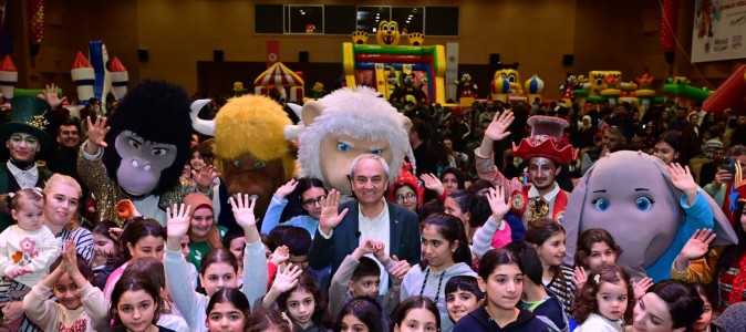 Kocagöz, Sömestir Festivali’nde çocuklarla buluştu