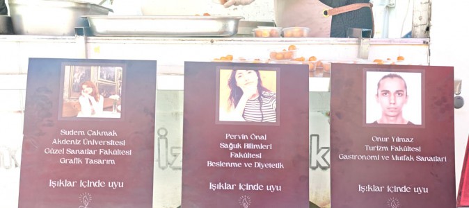 Kepez’den trafik kazasında hayatını kaybeden AÜ öğrencileri için lokma hayrı