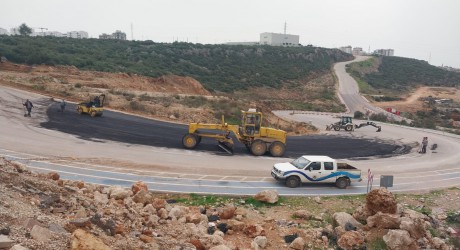 Kepez Belediyesi, yağmurun aşındırdığı yolları yeniledi  