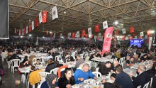 Kepez’in Çamlıbel, Göçerler ve Fatih mahalleleri iftar sofralarında buluştu