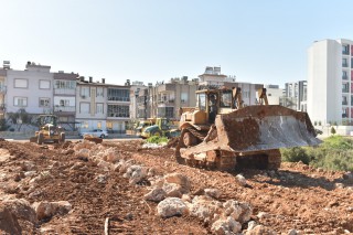 Altınova’da yeni yol çalışması