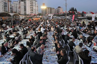 Kepez’de her gün iftar, her gün bereket  