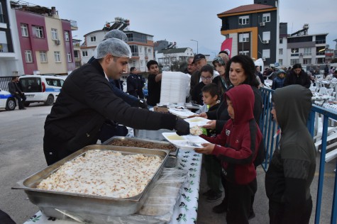 Ramazan’ın bereketi Esentepe Mahallesi’nde paylaşıldı