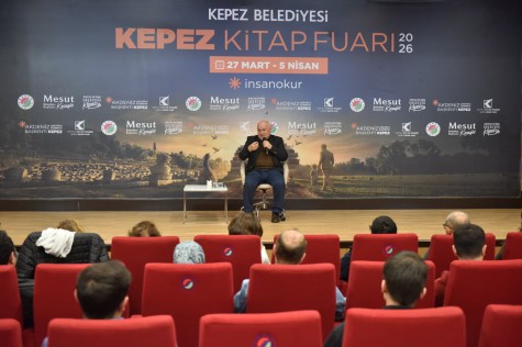 Prof. Dr. Ahmet Taşağıl, Kepez Kitap Fuarı’nda Türk tarihini anlattı