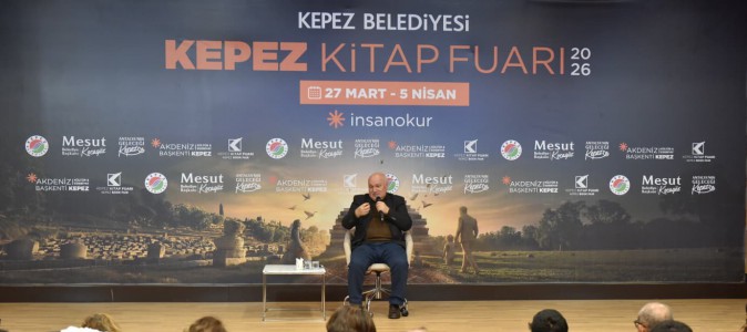 Prof. Dr. Ahmet Taşağıl, Kepez Kitap Fuarı’nda Türk tarihini anlattı