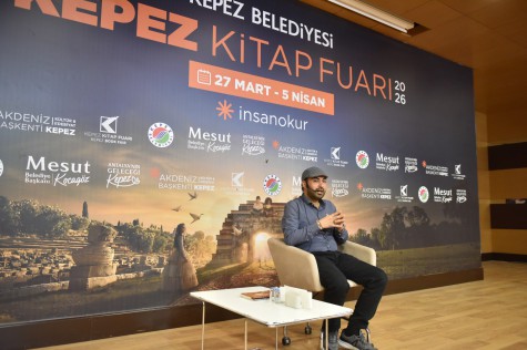 Kepez Kitap Fuarı’nda Matematik Olimpiyat Şampiyonu Halil Alp Yaldız’dan matematiği başarma tüyoları