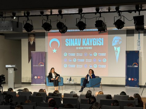 Antalya Bilim Merkezi’nde ‘Sınav Kaygısı’ konuşuldu