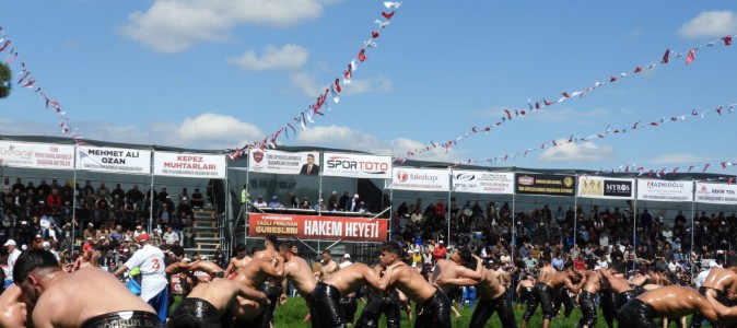 Kepez’in er meydanında deste boylarında büyük mücadele