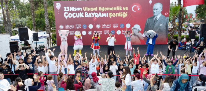 Kepez’de 23 Nisan heyecanı sürüyor