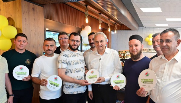 Kepez’den Türkiye’ye örnek olacak çevre hareketi: ‘Temizlik Kirletmemektir’ 