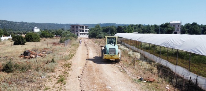 Kepez’den Demirel Mahallesi’ne yol atağı
