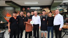 Kocagöz, Yeni Mahalle esnafına “Temizlik Kirletmemektir” kampanyasını anlattı   