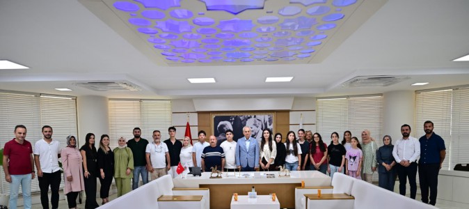 Kepez’in eğitim kurslarından LGS ve YKS başarısı