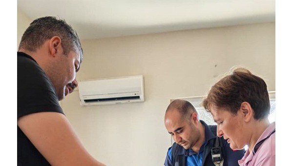 Kepez zabıtası kaybolan bir cüzdanı değil, bir hatırayı sahibine ulaştırdı 