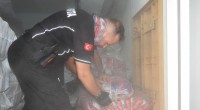 Kepez’de gıda deposuna denetim: 152 kilo et ve 20 bidon turşuya el konuldu