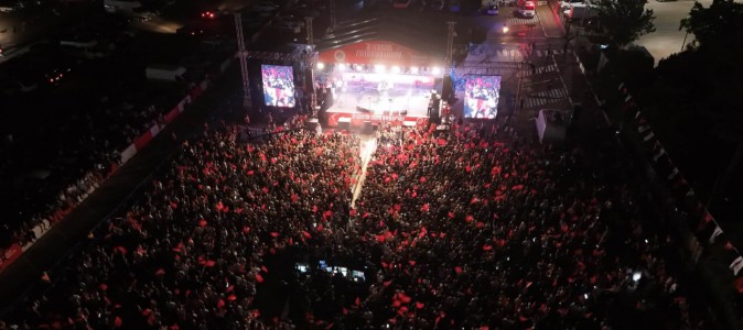 Kepez’de Zafer coşkusu: Binlerce Antalyalı Dokumapark’ta buluştu