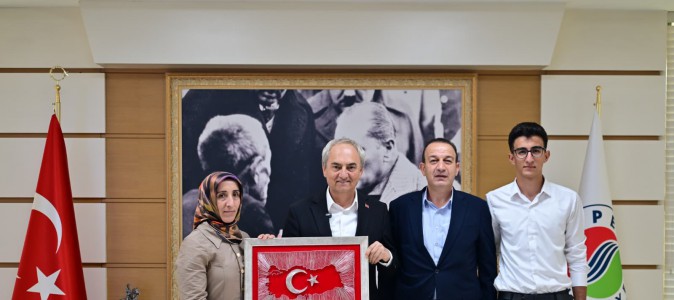 Kepez’in gururu Serhat’a Kocagöz’den burs desteği