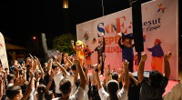 Sahne Kepez Zeytinlik’te çocukların yüzünü güldürdü