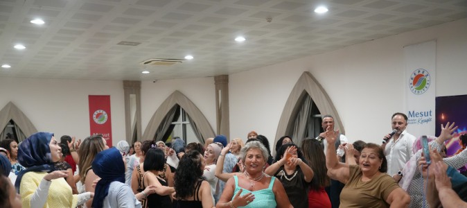 Kepez’de Kadınlar Matinesi ile  eğlence dolu buluşma