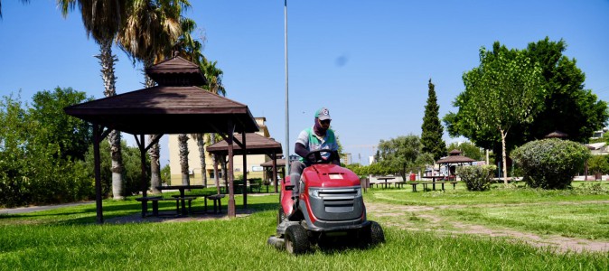 Kepez’in yeşil alanları titizlikle korunuyor