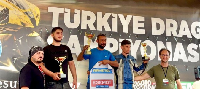 Hız Tutkunları Kepez’de Buluştu: Motodrag Şampiyonası'nda Dereceler Sahiplerini Buldu!