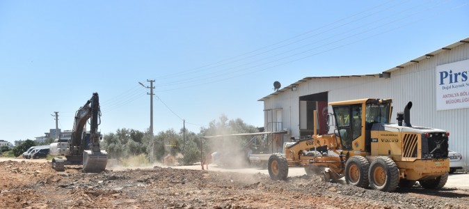Kepez’den Şelale Mahallesi’ne güçlü ulaşım hamlesi