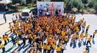 Sahne Kepez ile çocukların neşesi Yeni Mahalle'de