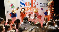 Sahne Kepez ile çocukların neşesi Yeni Mahalle'de