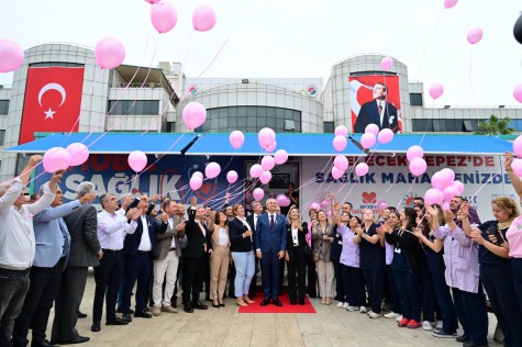 Başkan Kocagöz’den Meme Kanseri Farkındalığına Pembe Balonlu Destek