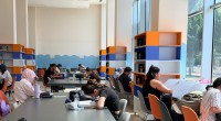 Varsak Kütüphanesi gençlere modern ve sesiz bir çalışma ortamı sunuyor